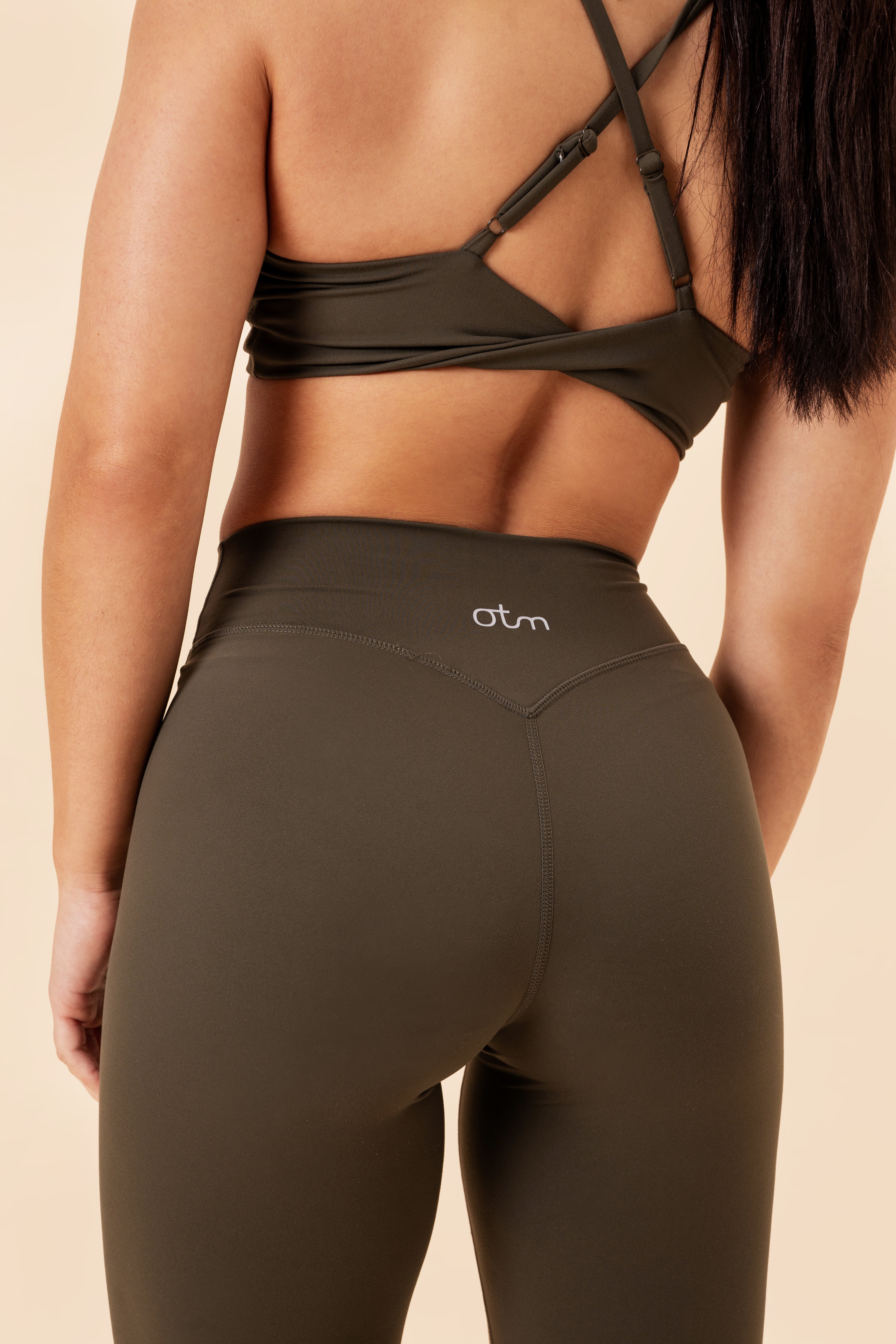 All Moves Legging - Oliva